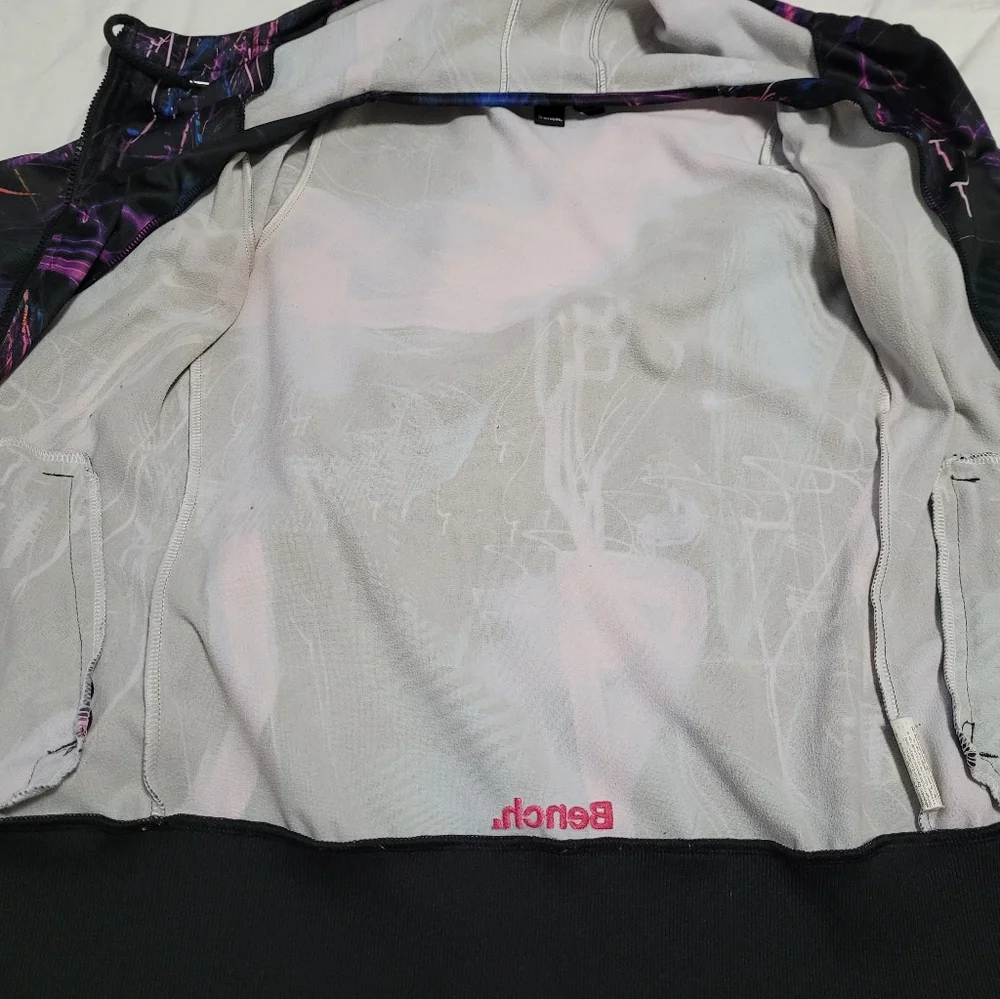 Bench Light Jacket size Small - Picture 10 of 10